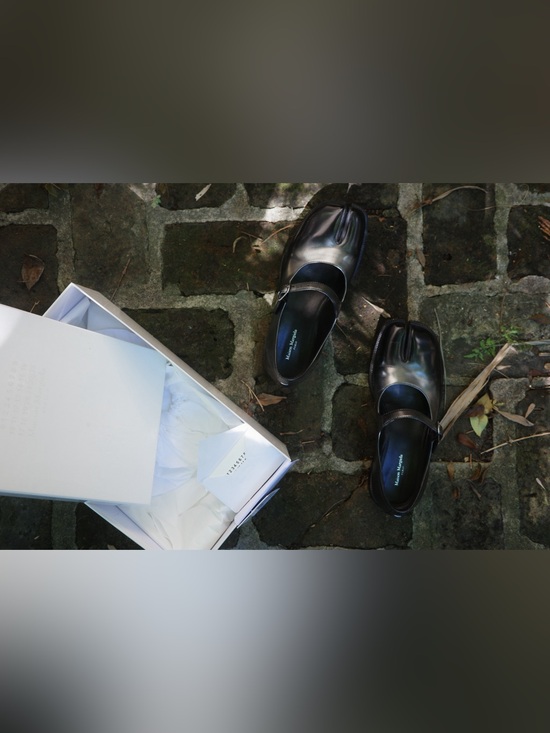 Maison Martin Margiela Shoes - Maison Martin Margiela Black/Silver Leather Tabi Mary Jane Strap Loafers